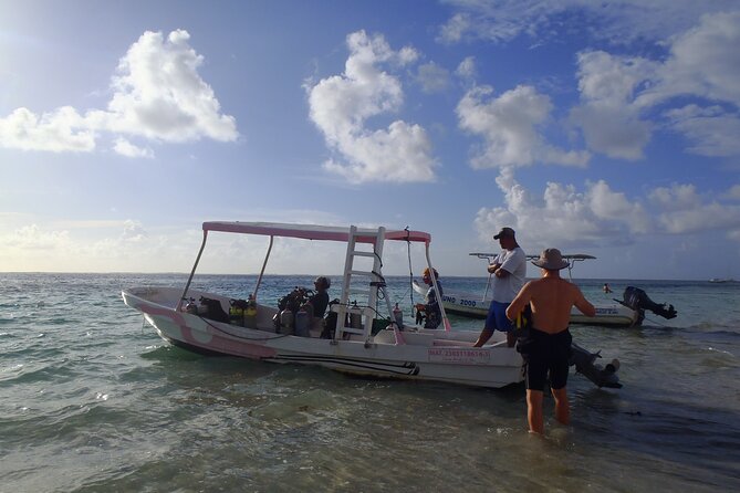 2 Tank Reef Dive in Mexico - How the morning (or afternoon) starts: check-in, paperwork, and gear reality