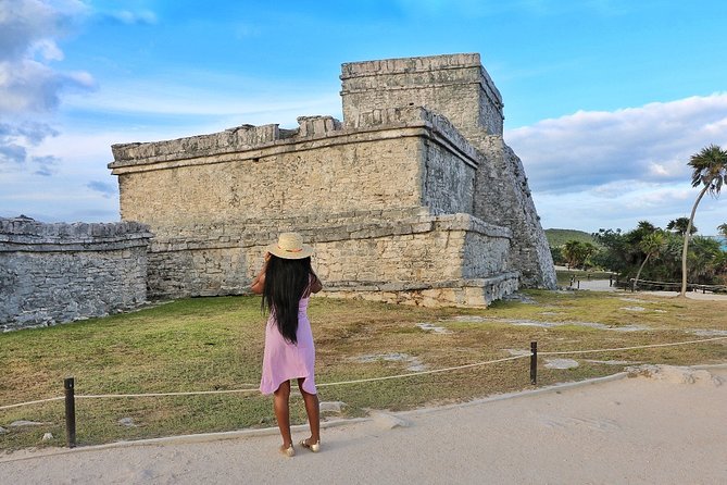 4 PLACES in 1 DAY: Coba, Tulum, Playa del Carmen and Cenote - Tulum Archaeological Site: the Caribbean setting is the main character