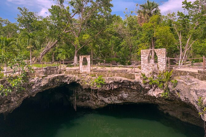 4x1: Coba, Cenote, Tulum and Playa del Carmen Tour from Cancun - Playa del Carmen on 5th Avenue, a Short but Sweet Ending