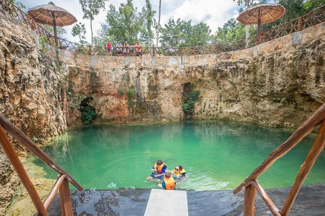 4x1 Full Day Tour: Tulum, Coba, Cenote and PDC, from Cancun - Lunch Buffet: Regional Food That Fuels a Walking Day