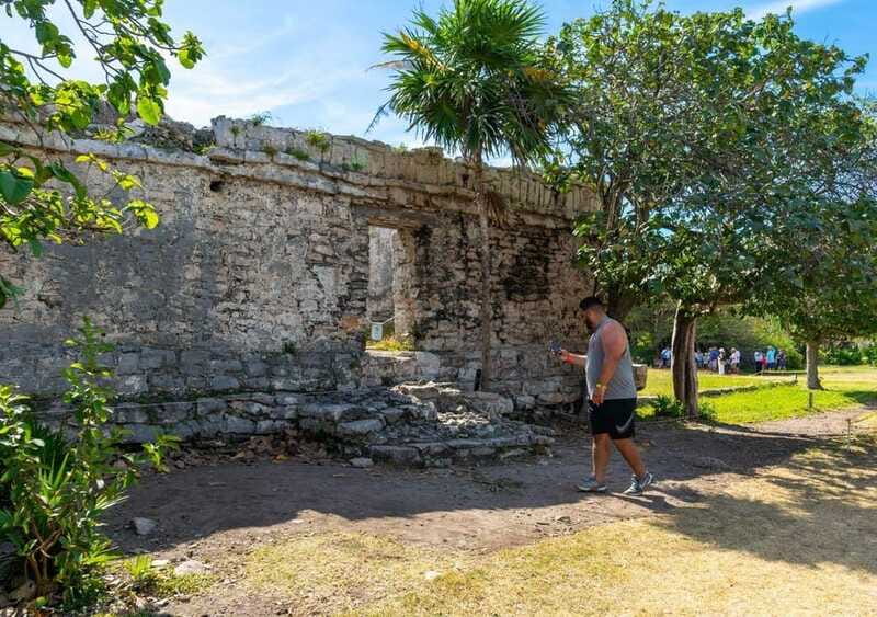 4X1 Tour: Coba and Tulum Ruins, Cenote and Playa del Carmen - Playa del Carmen 5th Avenue: A Stroll That Depends on Where You Stay