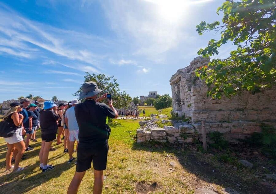 4X1 Tour: Coba and Tulum Ruins, Cenote and Playa del Carmen - Tulum Ruins: The Caribbean View Is the Star