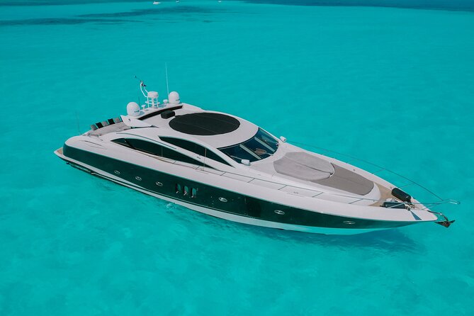 82 Feet Mega Yacht Rental up to 15pax in Cancun - Key things you will care about most