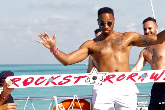 Adults only Hip Hop Sessions Boat Party Cancun - Champagne showers, deck dancing, and the sunset factor
