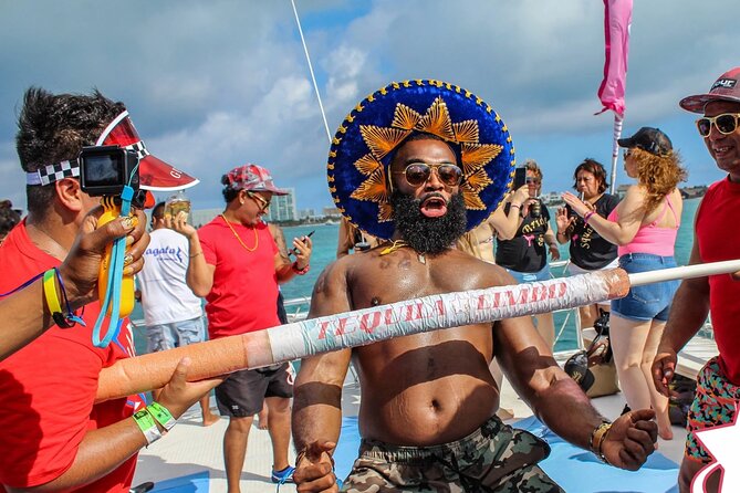 Adults only Hip Hop Sessions Boat Party Cancun - Practical tips to get the best experience out of the deck life