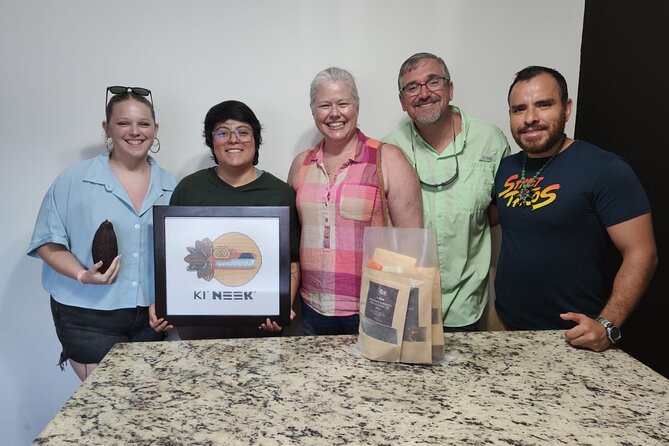 Artisanal Chocolate Bean to Bar Workshop in Cancún - Take-home chocolate: how to pack it and share it