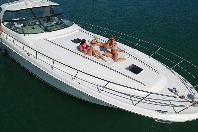Beautiful SUNDANCER 60ft Private yacht / 18PAX 25P15 - Isla Mujeres and the swim-and-snorkel plan that fits your time