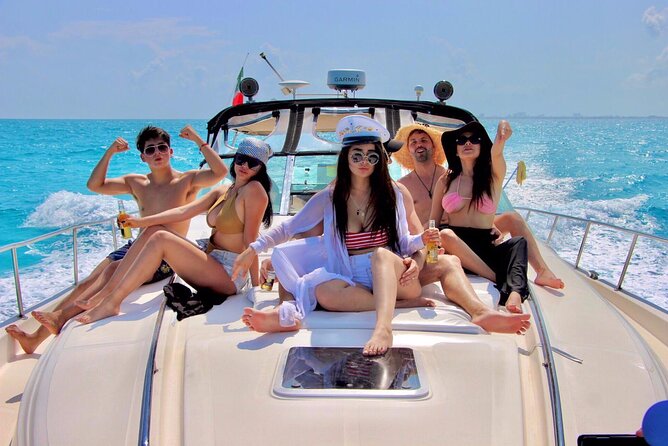 Beautiful Yacht SeaRay 48ft / 15PAX 25P16 - Isla Mujeres or Cancun Bay: choosing the route that fits your mood