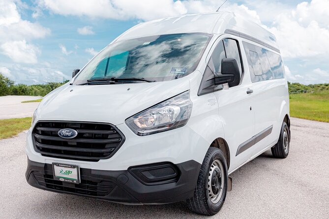 Black Luxury Van from hotels to Cancun Airport - Key details at a glance