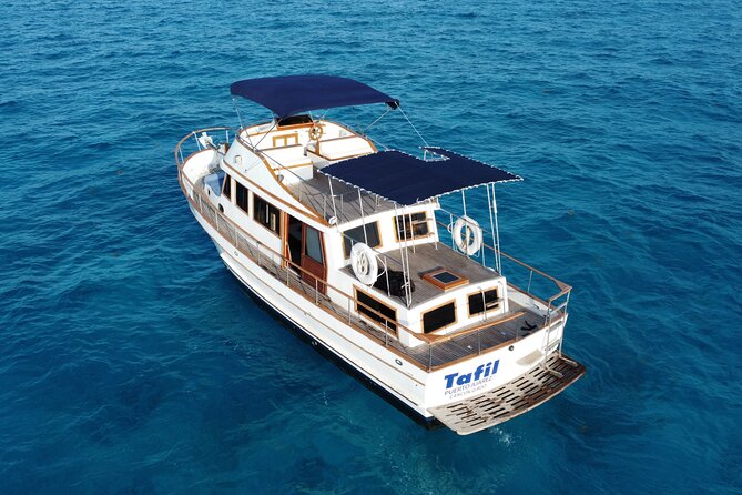 Boating Experience in Cancun Bay. All inclusive. - Pace and group setup: private, but still a shared day