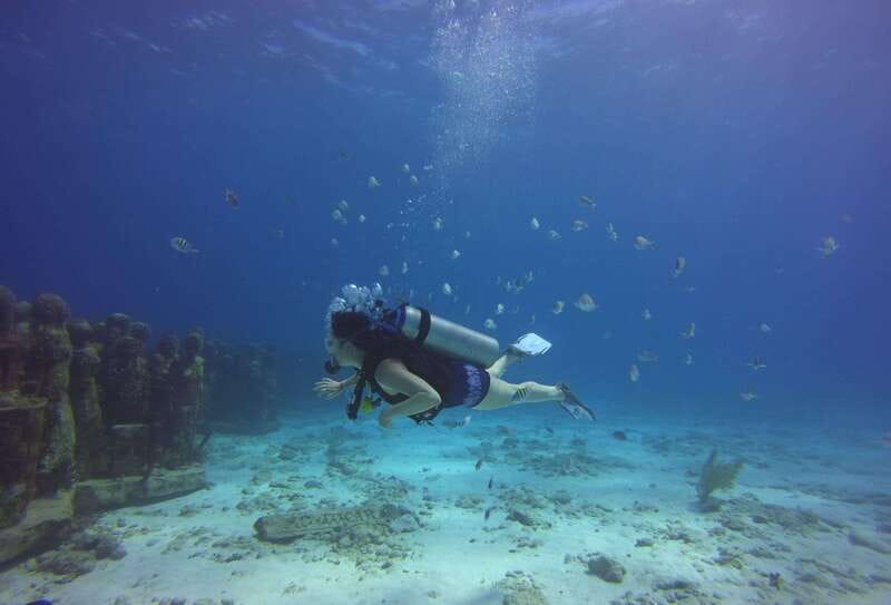 Cancun: 2-Tank Dive for Beginners with MUSA and Reef Dive - Instructor experience: what to expect from Clemente Herrera and Doris