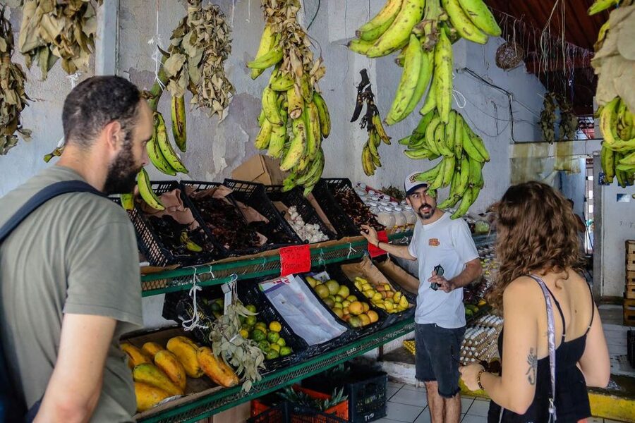 Cancun: 3-Hour Food Tour, Visit to the Market & Street Art - Carnitas and gorditas: the filling middle