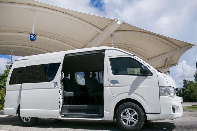 Cancun Airport Transfer - Finding Your Driver at Cancun International Airport
