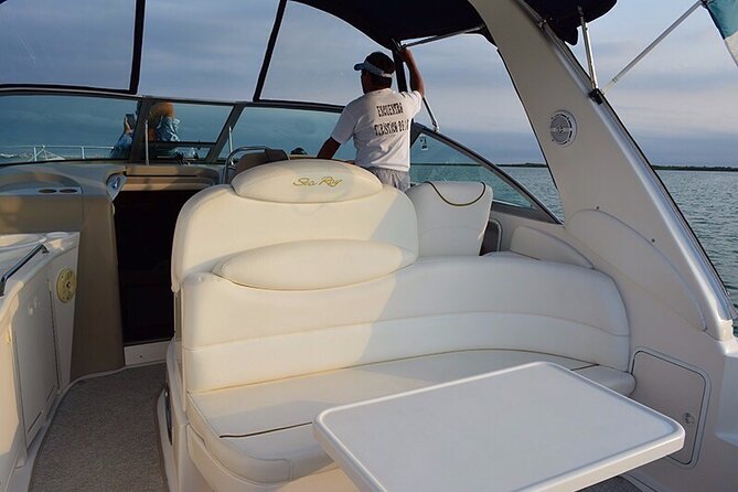 Cancun Bay Private 2-Hour on a Luxury Yacht - Who this private yacht cruise is best for