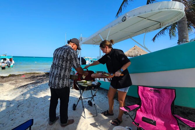 Cancun Beach Seafood Barbecue Class in a Kombi - Beach Weather Reality: What If the Class Gets Moved?