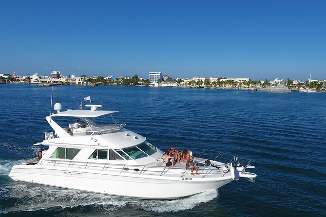 Cancun Boat Tour to Isla Mujeres on Luxury Yacht with Chef -SR55C - Isla Mujeres time: beach, water, and a flexible seaside feel