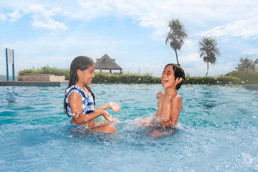 CANCUN: Catamaran and Dolphin Connection at Isla Mujeres - Lunch, Soft Drinks, and Open Bar: How to Plan Your Food Expectations