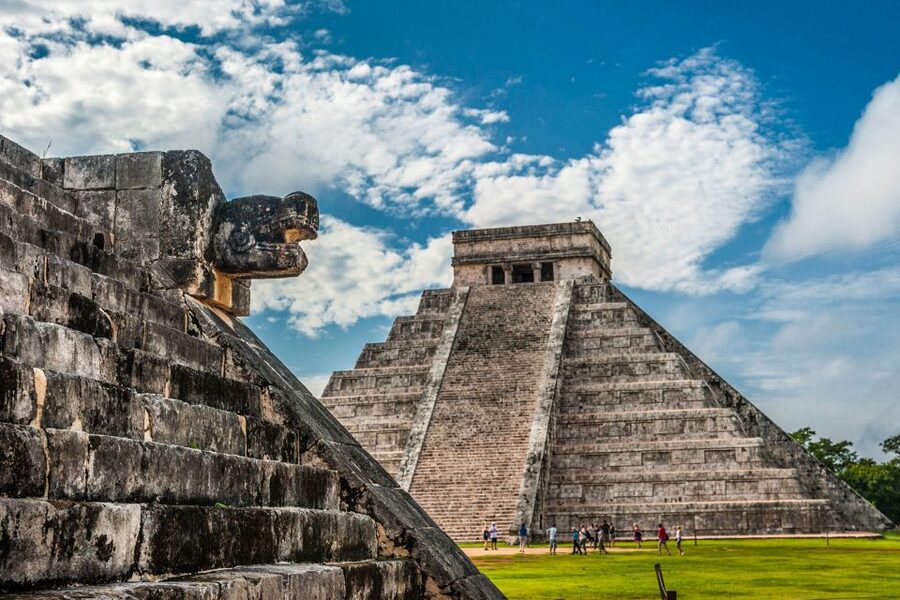 Cancun: Chichen Itza, Cenote & Valladolid Tour with Lunch - Bus day, multiple pickups, and why timing feels different