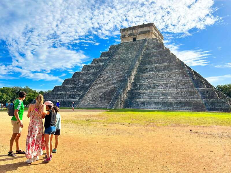 Cancun: Chichen Itza Early Access Guided Tour - What to Bring for Comfort, Sun, and Photos