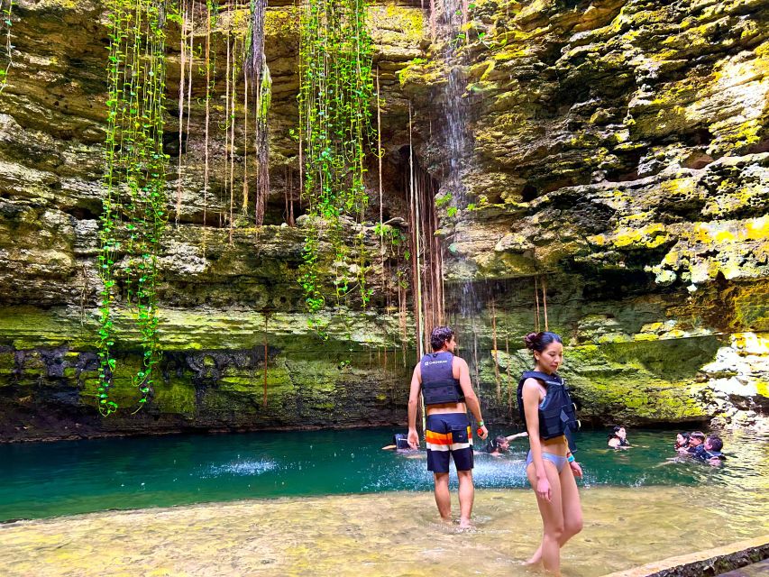 Cancun: Chichen Itza Early Access Guided Tour - The Midday Break: Lunch, Rest Stops, and Paying for Drinks
