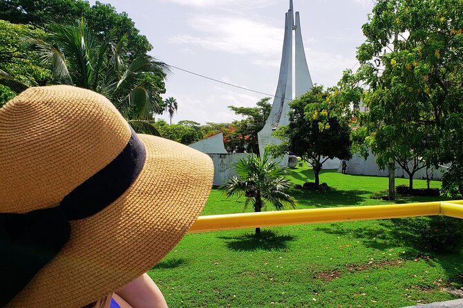 Cancun City Tour by Downtown and Turistic Hightlights on Open Bus - Shopping Time and Flea-Market Deals: How to Make It Fun