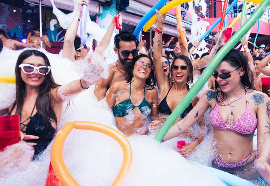 Cancun: Coco Bongo Spring Break Beach Party with Open Bar - Sunset views at Coco Bongo Cancun, the part you might want to linger for