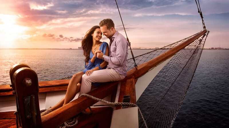 Cancun: Columbus The Romantic Dinner Cruise - Live Saxophone and Dancing: When the Night Changes Pace