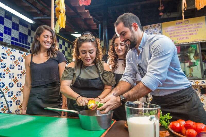 Cancún: Cooking Class and Optional Local Market Tour - From hotel pickup to a working Mexican kitchen