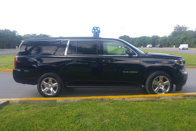 Cancun Deluxe SUV Private Roundtrip Transportation - Hotel pickup and drop-off across zones: pick the right one