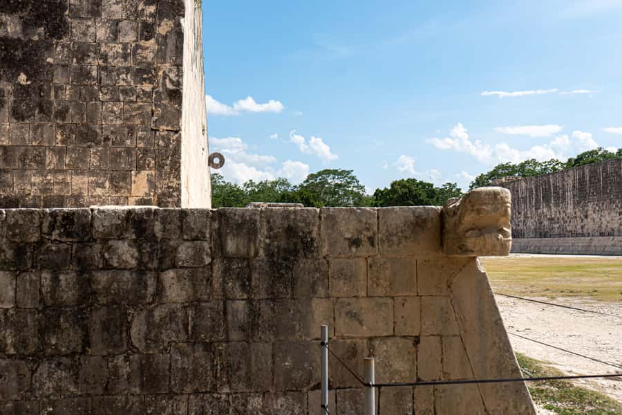 Cancun: Exclusive sunrise at Chichen Itza with an expert guide - Getting your pictures without playing crowd Tetris
