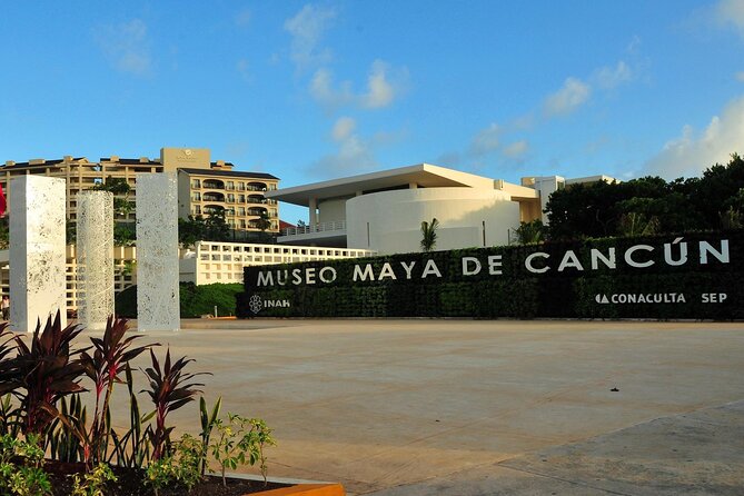 Cancun Guided Sightseeing, Shopping and Tasting Tour - Letras Cancun (El Mirador): the views you will remember