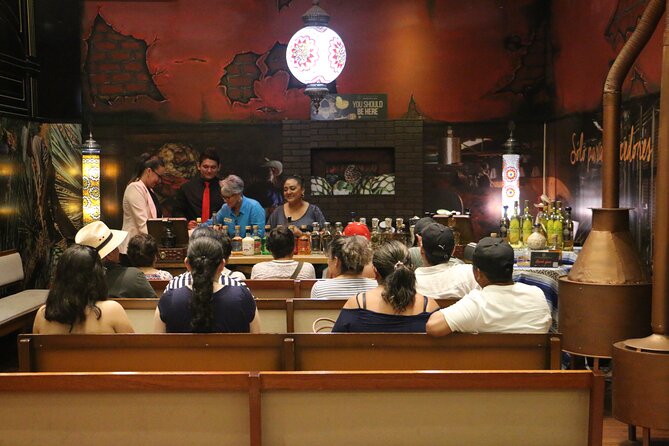 Cancun Guided Sightseeing, Shopping and Tasting Tour - International Jewelry Center & Outlet: where the shopping pressure can show up