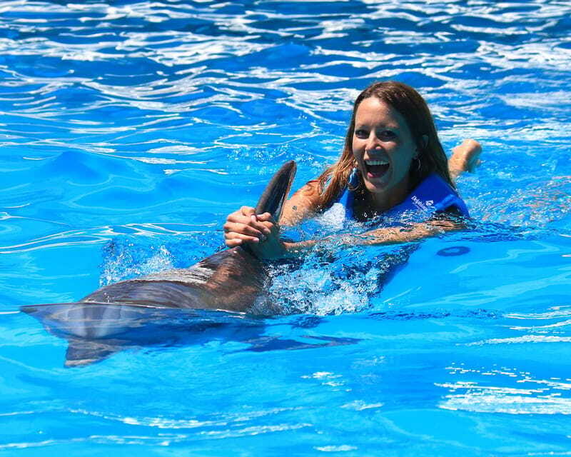 Cancun: Interactive Aquarium Ticket and Swim with Dolphins - Included Perks: Towels, Lockers, and a No-Fuss Day