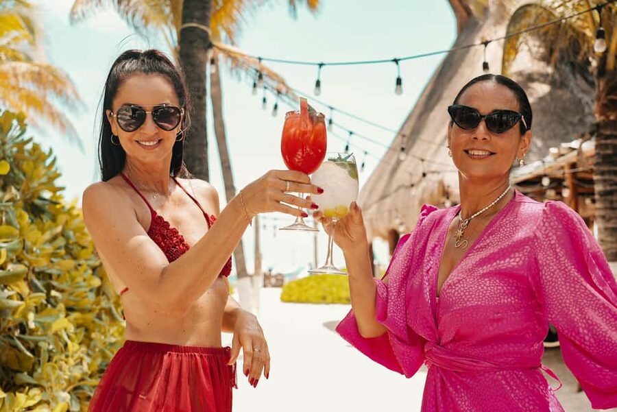 Cancun: Isla Mujeres Adults Only Party Catamaran with Drinks - Sunset sail back to Cancun: the best moment to slow down