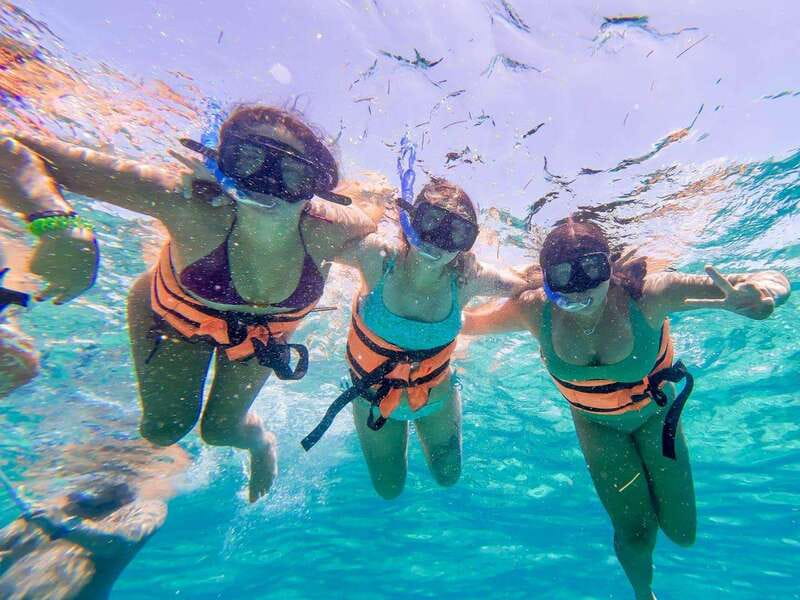 Cancun: Isla Mujeres Catamaran Tour with Open Bar of Drinks - From Marina Las Perlas: what your “8 hours” really feels like