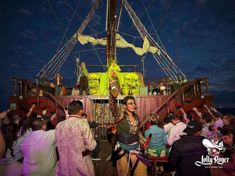 Cancún: Jolly Roger Pirate Dinner Cruise 2025 - First impressions: boarding at Terminal Marítima de Punta Sam