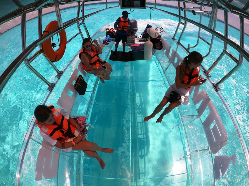 Cancún: Nichupté Lagoon Transparent Boat Tour with Drinks - Photos on a transparent boat: what you can expect