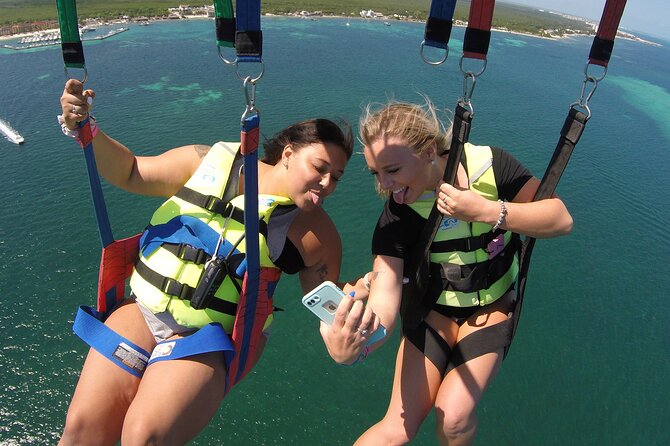 Cancun Parasail Open Schedule - Check-In, Safety Talk, and the Gear That Makes It Work