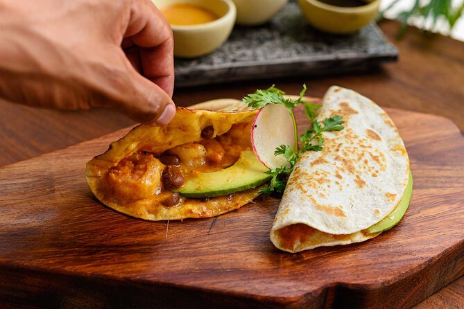 Cancun Seafood Lovers Tour - The Pace and Why Small Groups Feel Better