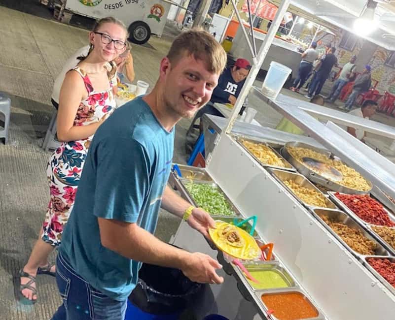 Cancun Taco Tour: Street Food & Tequila Tasting in Downtown - Agua fresca and craft market stops: the cultural glue