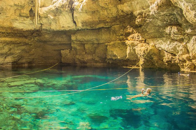 Cancun tour 4x1 Tour of Tulum, Coba, Cenote and Playa del Carmen - Playa del Carmen VIP Shopping Hour: Useful Only If You Like Market Stops