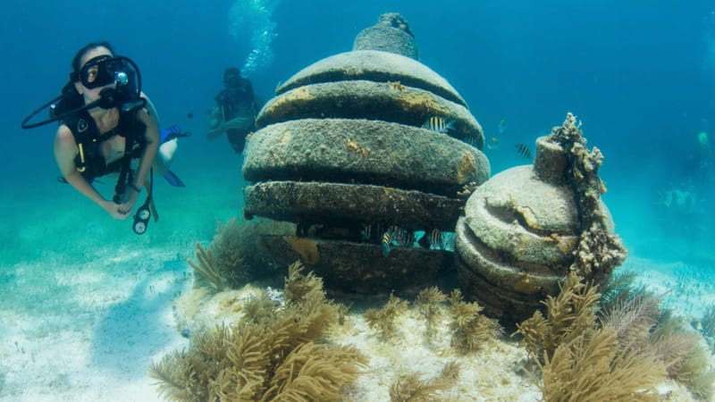 Cancún: Underwater Museum & Reef for Certified Scuba Divers - Small rules that actually help the experience