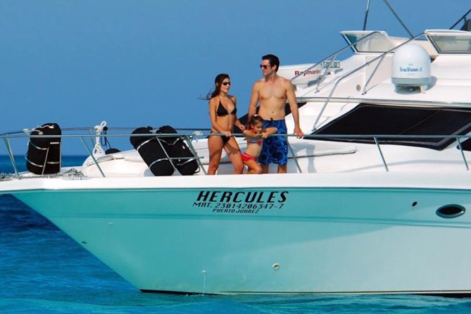 Cancún Yacht Rental SeaRay 46ft 25P13 - Price and value: $370 per group plus the $14 dock fee