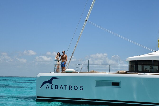 Catamaran Albatros Platinum & Beach club & Open bar & Isla Mujeres - Open Bar on Water: How the Day Stays Fun Without Feeling Like a Party Bus