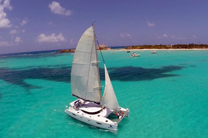 Catamaran and snorkel in isla mujeres - Leaving Cancun: your catamaran time on the water