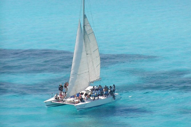 Catamaran Isla Mujeres Tour with Hotel Pick Up included - How the day flows for a small group