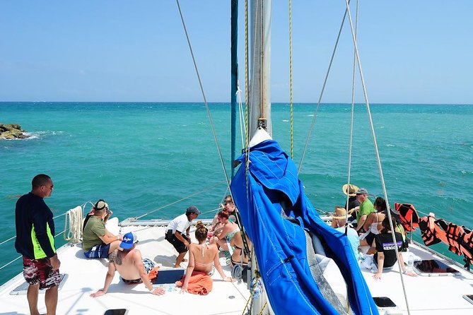 Catamaran Sail and Snorkeling Tour with Open Bar in Puerto Morelos - Pickup, Transfers, and Avoiding the Last-Minute Panic