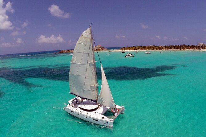 Catamaran Sail to Isla Mujeres with all inclusive from Cancun or Riviera Maya - Cancun to Isla Mujeres on a catamaran, the good and the practical
