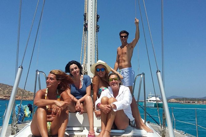 Catamaran Sailing & Snorkeling Experience Isla Mujeres from Playa Del Carmen - Punta Sur: short stop, great photo angles, Ixchel moment