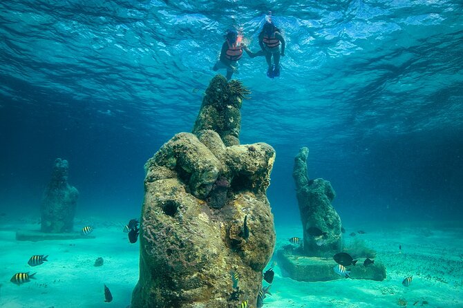 CATAMARAN to Isla Mujeres, Snorkel & Beach Club by Xcaret - Scenic Tower of Cancún: the final wow, with audio in English and Spanish